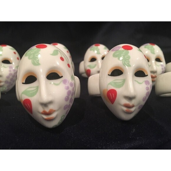 10 Ceramic AUDREY NAPKIN RING HOLDERS FACE MASK Floral‎ Marzi Gras - Picture 3 of 10